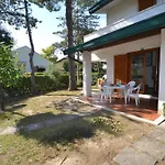 Comfy Flat With Garden And Pool بيبيوني