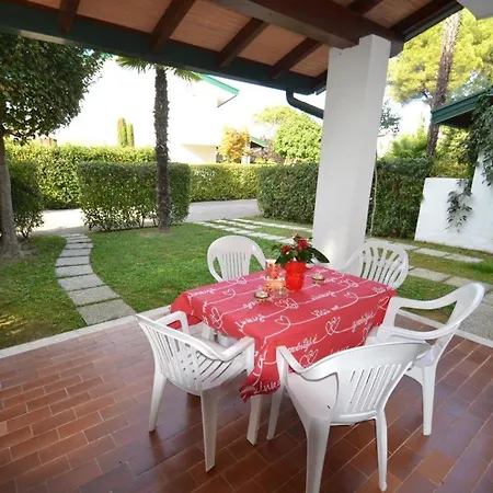 Comfy Flat With Garden And Pool * بيبيوني