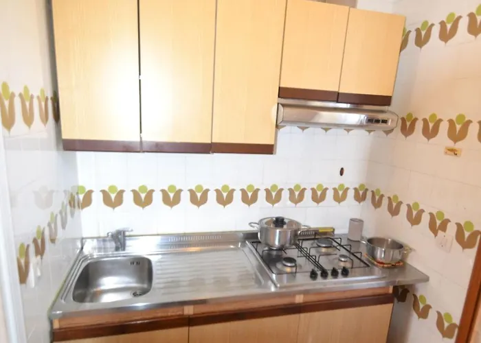 Apartment Comfy Flat With Garden And Pool *